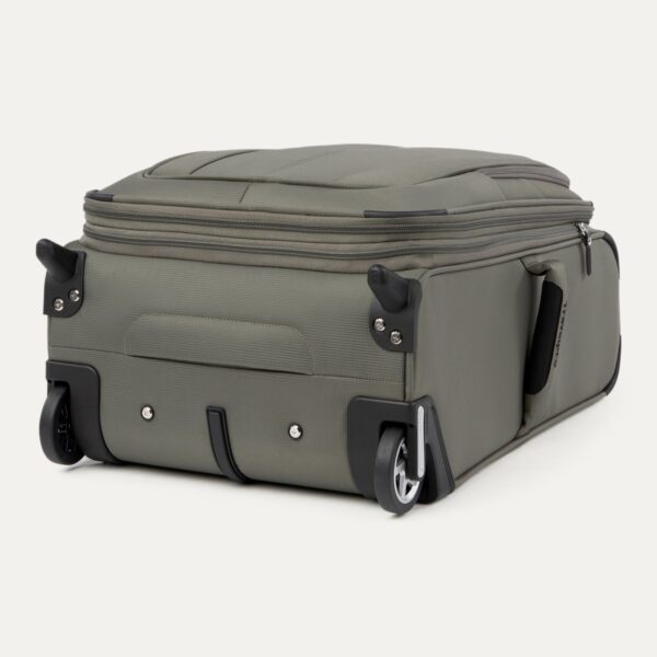 Maxlite® 5 Carry-On Rollaboard®