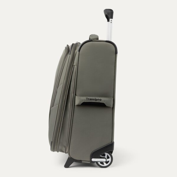 Maxlite® 5 International Carry-On Rollaboard®