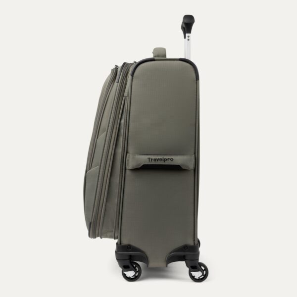 Maxlite® 5 Carry-On Spinner