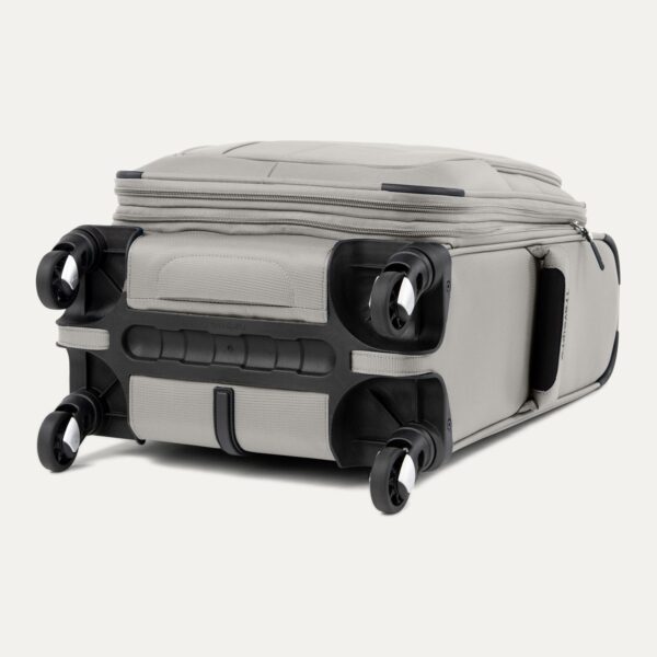 Maxlite® 5 Compact Carry-On Spinner