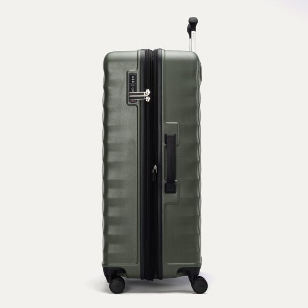 Maxlite® Air V2 Large Check-In Hardside Spinner