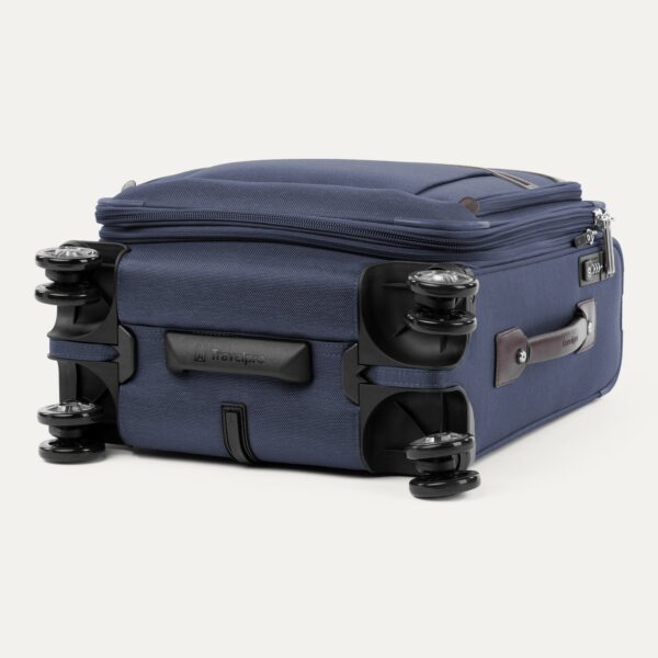 409186722_bottom-1500x1500-f3a2c67_1 Platinum® Elite International Carry-On Spinner