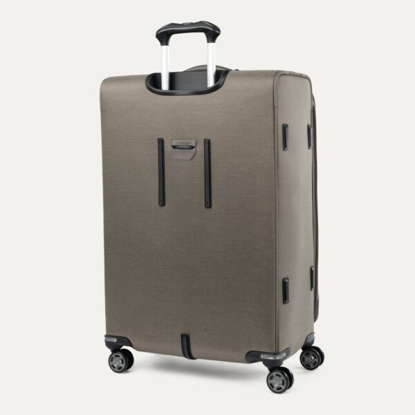 Platinum® Elite Large Check-In Spinner