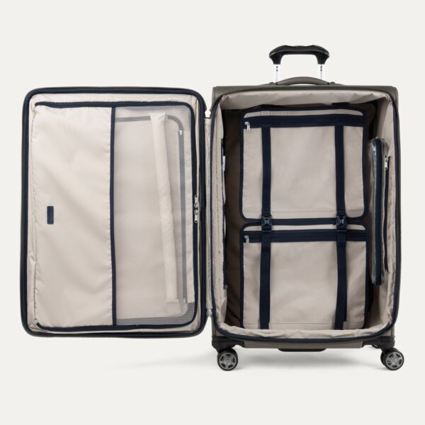 Platinum® Elite Large Check-In Spinner