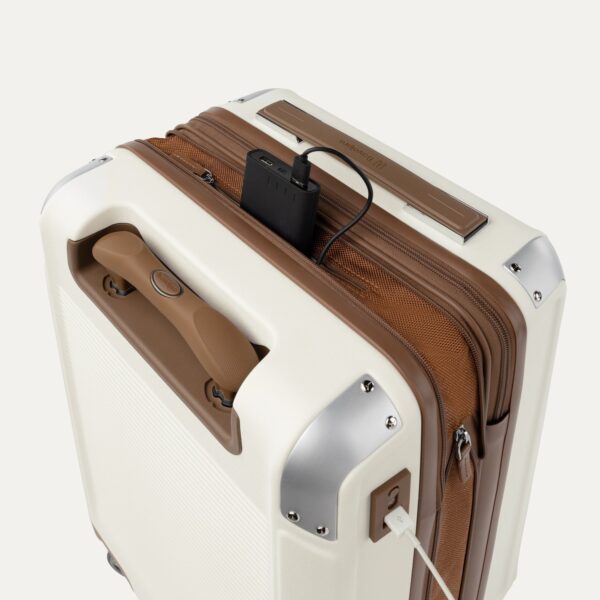 409209115_10-1500x1500-f3a2c67_dcc20489-78a8-49c4-8e39-9cb5e4d2517e Platinum® Elite Carry-On Hardside Spinner