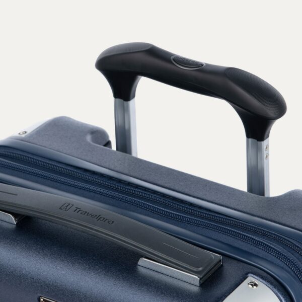 409209122_Handle Platinum® Elite Carry-On Hardside Spinner