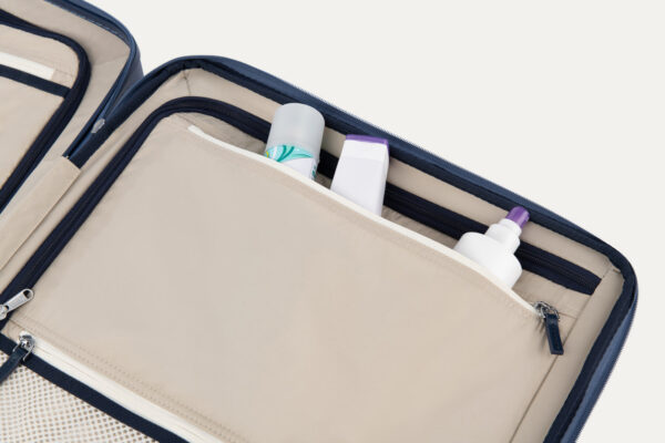 409209502_Pocket Platinum® Elite Medium Check-In Hardside Spinner