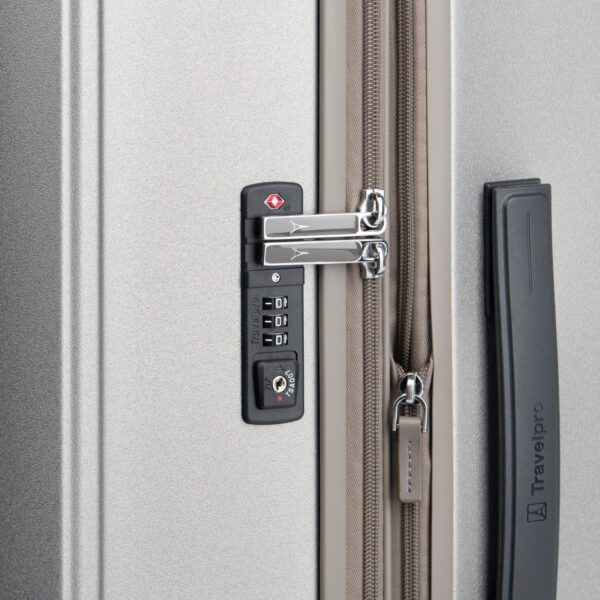 409209535_Lock Platinum® Elite Medium Check-In Hardside Spinner